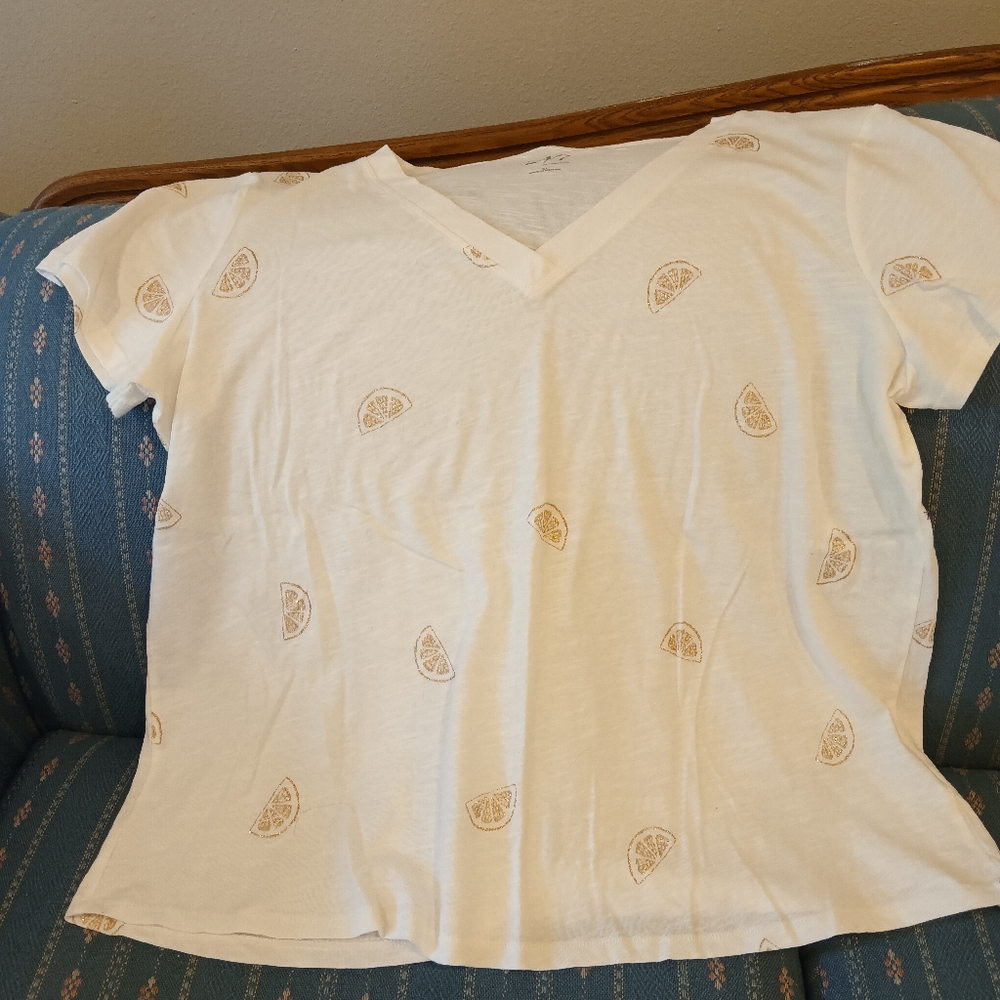 Denim 24/7 White Tee with Lemon Print